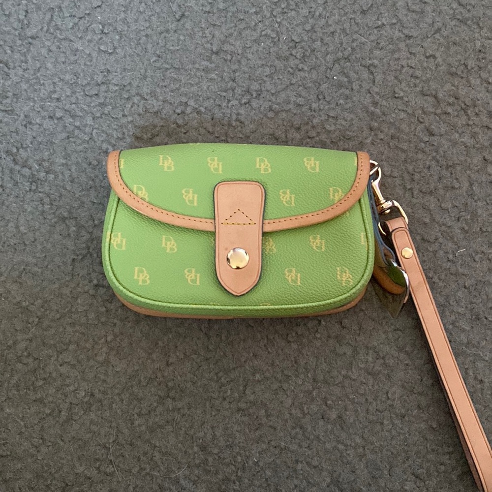 Dooney and Bourke wristlet